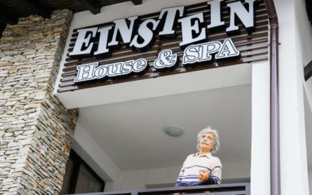 Einstein House & Spa