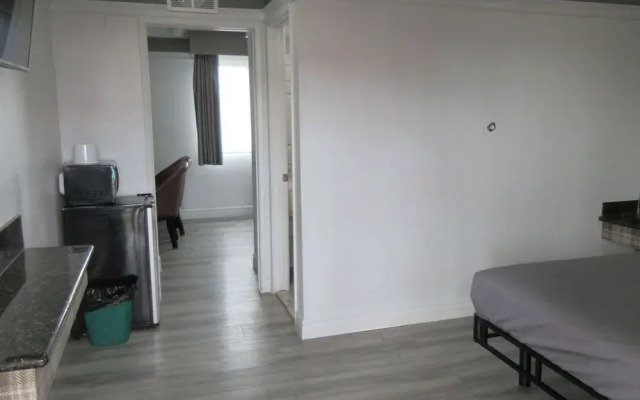 Rodeway Inn Commerce - Los Angeles