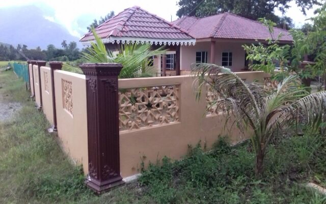 Anggerik Villa Guest House