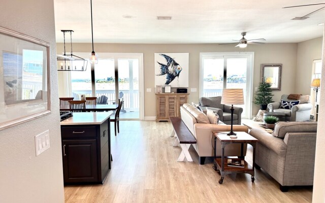 Salty Dog 5 Bedroom Home by RedAwning