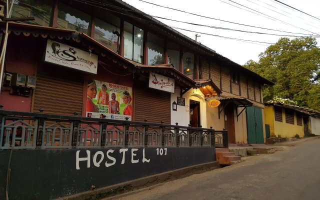 Hostel 107