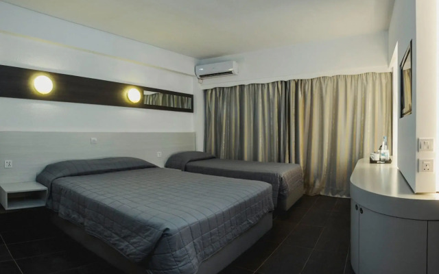 Sveltos Hotel