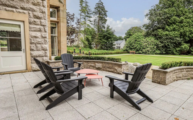 The Myles Suite Stone Cross Mansion