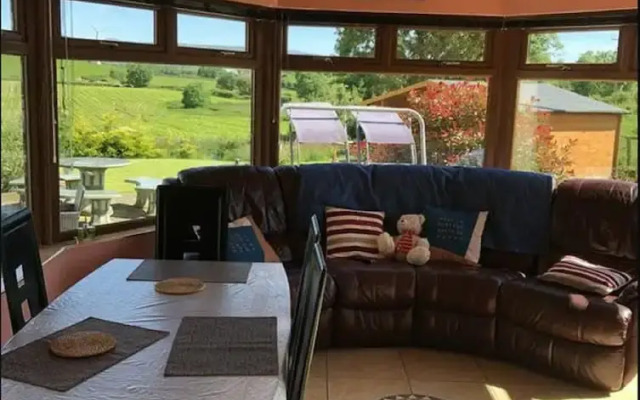 Leigh House Bed and Breakfast