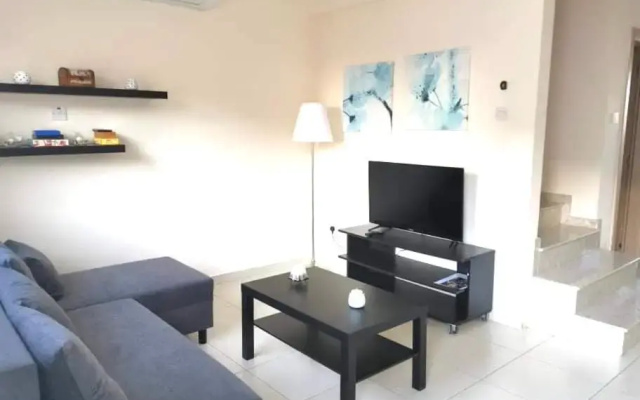 Protaras Ionian Breeze Villa 10 minutes walk from the beach