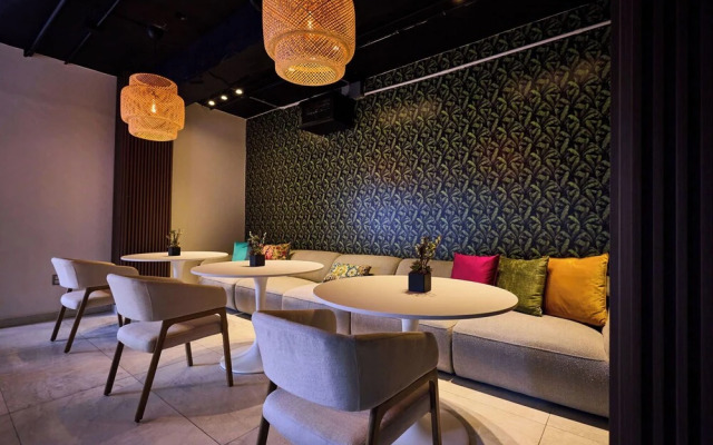 Ola Boutique Hotel