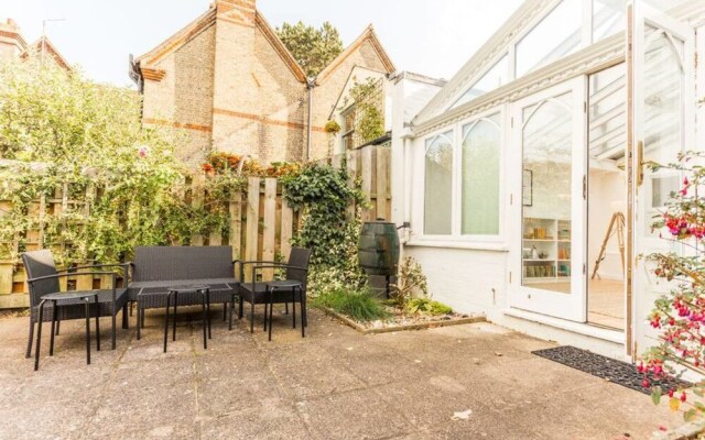 Beautifully Presented, 3 Bedroom Family Home