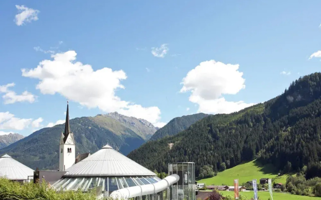 Chalet in Wald im Pinzgau Near Ski Lift