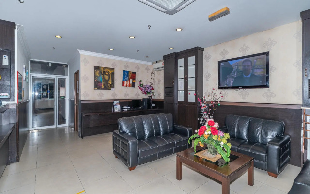 Super OYO 89847 Switz Paradise Hotel