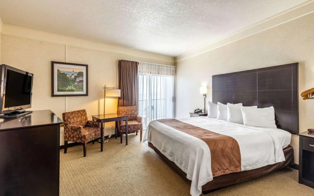 Quality Inn Lakefront