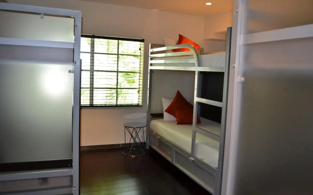Posh South Beach Hostel