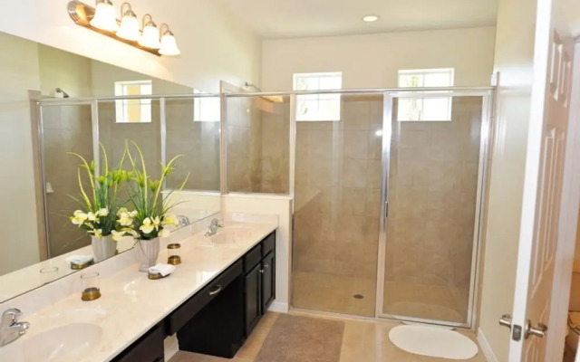 Watersong Resort Five-bedroom