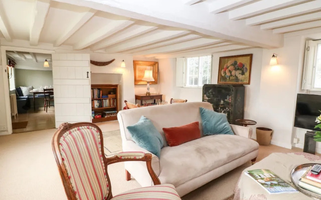 Holly Cottage