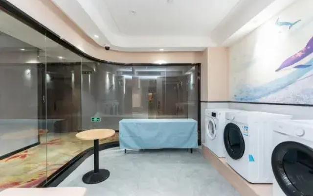 Shanghai Qiju Hotel (Songjiang University Town Wanda Plaza Branch)