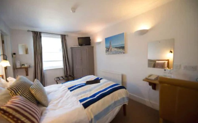 The White Cliffs Hotel