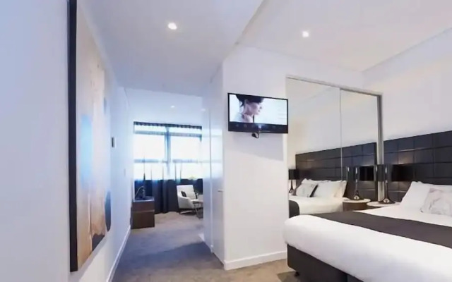 KOZYGURU Chatswood Luxury Studio