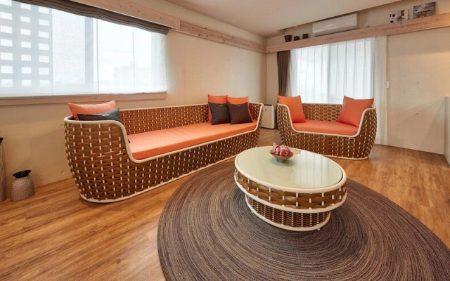 Yomitan Condhotel ND