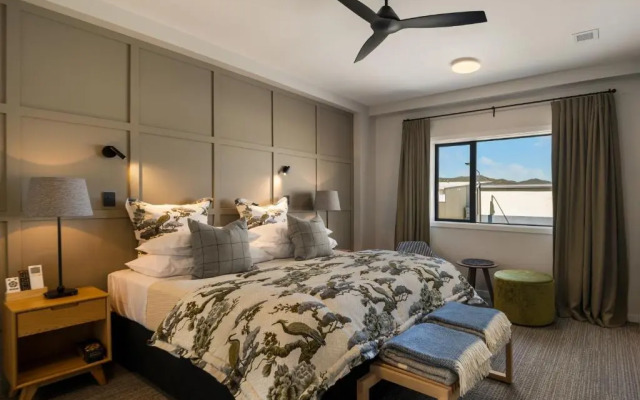 14th Lane Urban Hotel