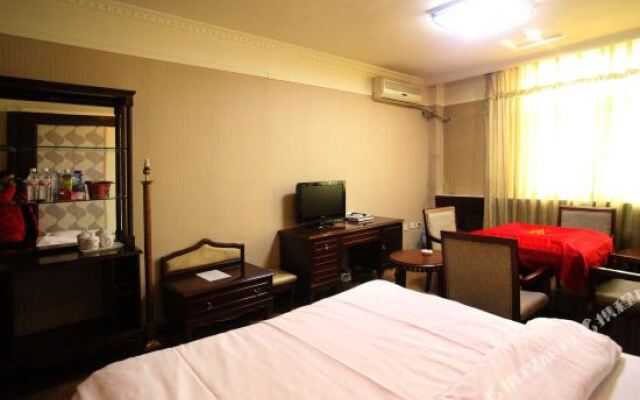 Ripple Hotel (Yingkou Passenger Station)