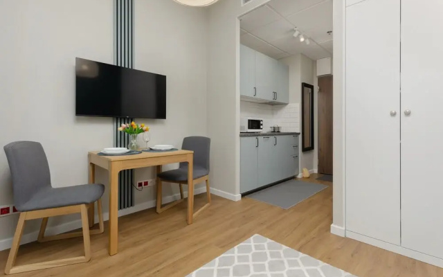 Studio With AC Warsaw Wola by Renters