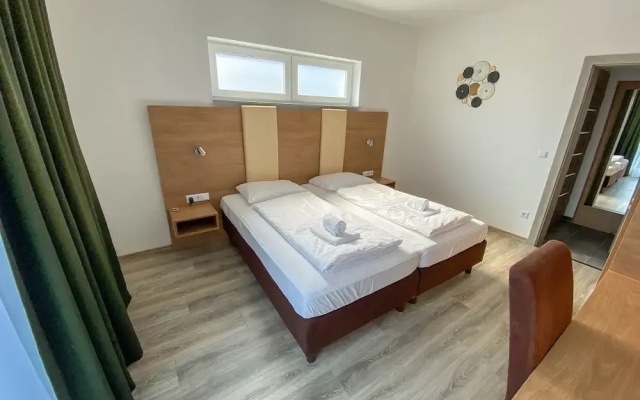 Limok Rooms