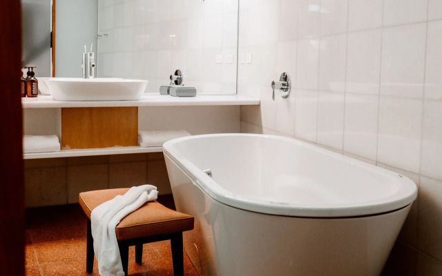 Islington Hotel