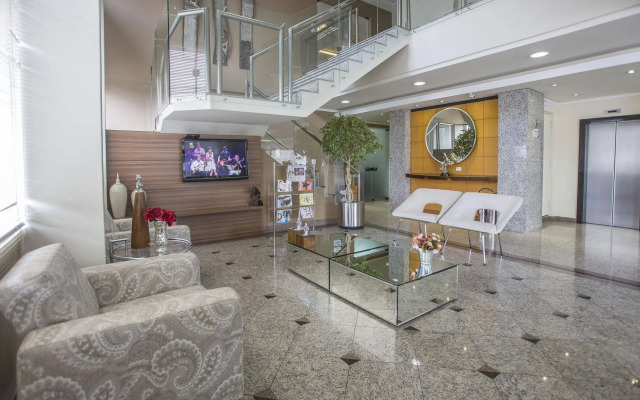 Astron Suítes São José dos Pinhais by Nobile