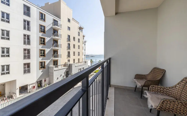 Spacious 2BR La Cote B3 Port De La Mer - Hotel in ดูไบ - Photo 5