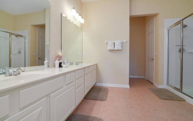 Chantilly Villa by VillaDirect