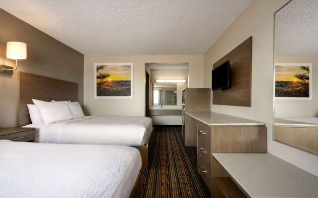Days Inn by Wyndham Fresno South