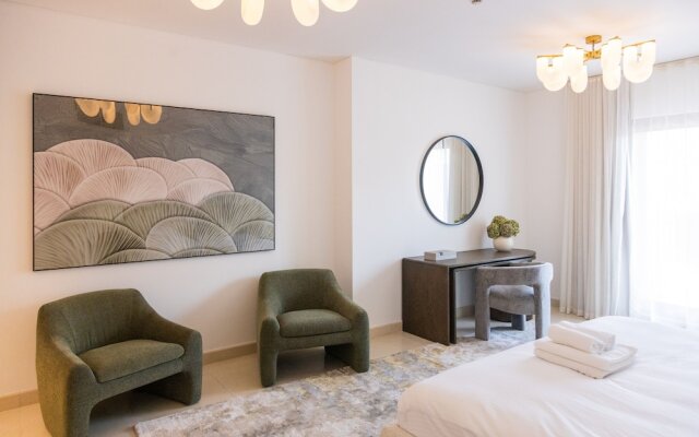 Lux 5BR Townhouse in Balqise Residence