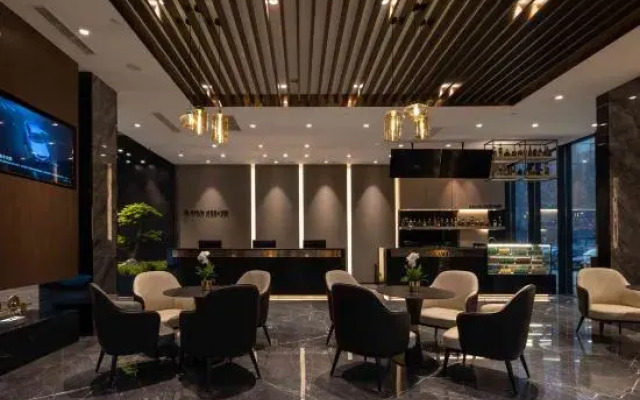 Giorgio Morandi Hotel
