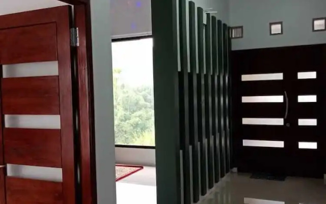 Villa Fahim 2 Puncak 4 Bedroom