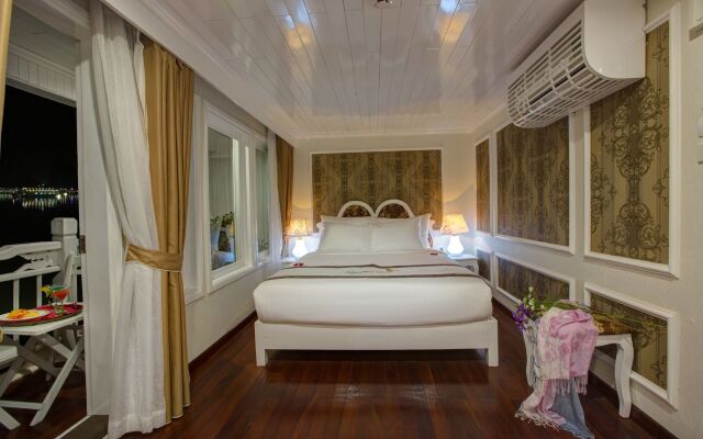 Signature Royal Halong Cruise