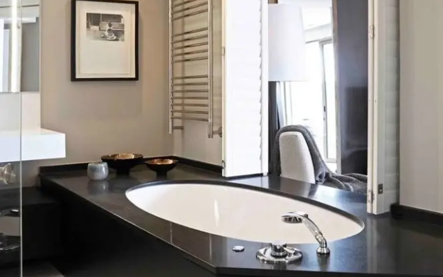 In Residence - Anassa