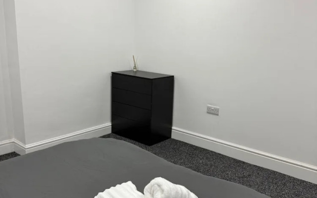Luton Luxury Apartment With 2 Bedrooms