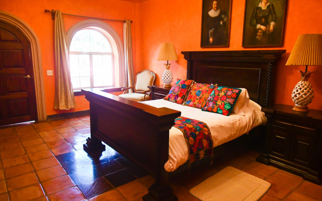 Collection O Casa Bella Hotel Boutique, Cabo San Lucas
