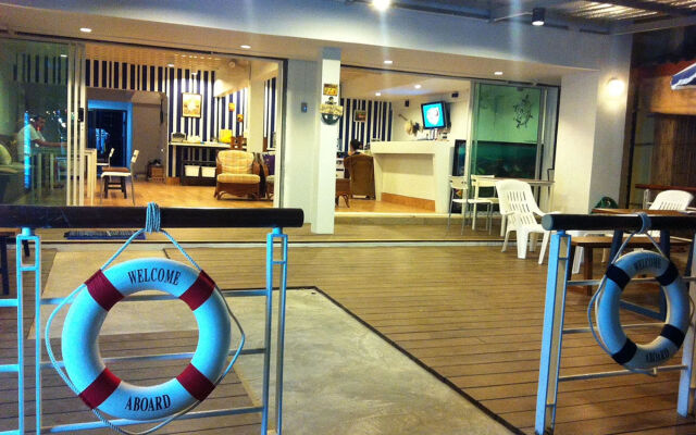 Nautical Home & Seashell House B&B