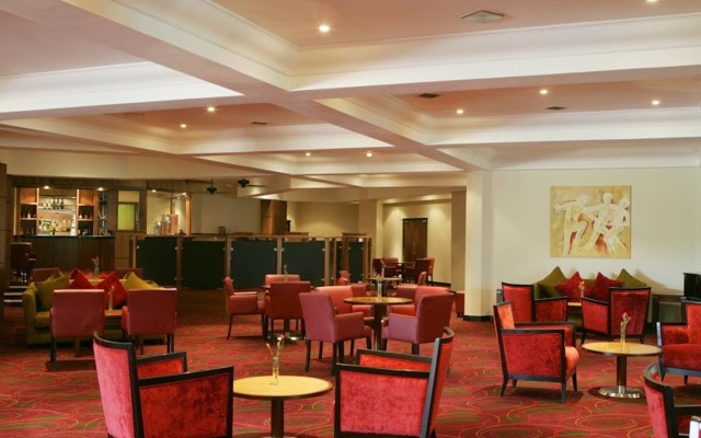 Riverside Lodge Hotel