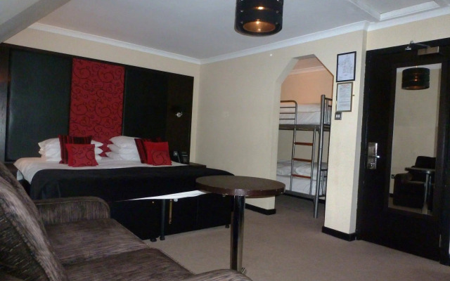 The Popinjay Hotel and Spa