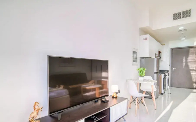 Elz Residence Stylish Studio Living