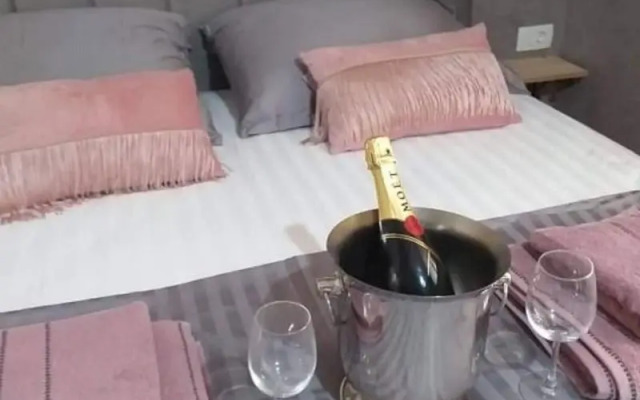 Hotel Queens