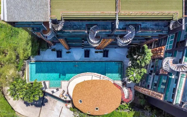 Emerald Hill Patong Apartment 421