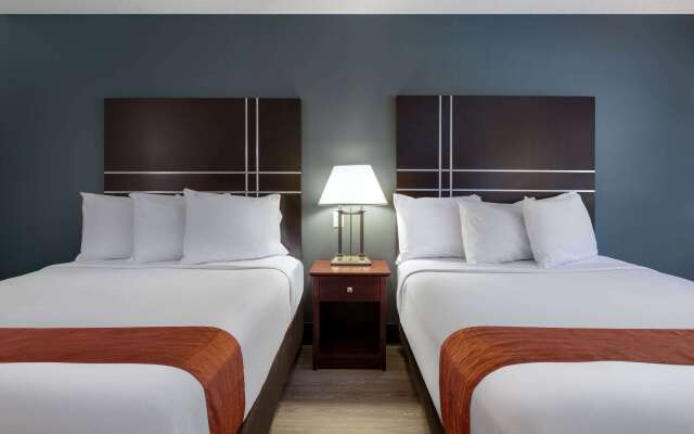 Travelodge by Wyndham Merrill