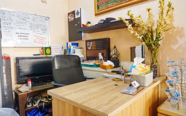 Capital O 91651 Independent99 Near Kalibata city square