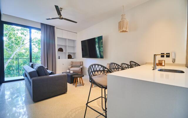 Spacious Trendy Apartment Breathtaking Terrace & Infinity Pool Lounge & Yoga Area