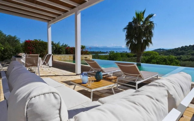 Villa Zacharenia in Corfu