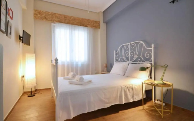 Cozy and cute apartment at Kolonaki