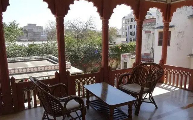 Nana Ki Haveli Hotel