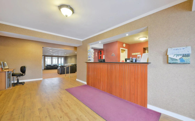 Sandwich Lodge & Resort